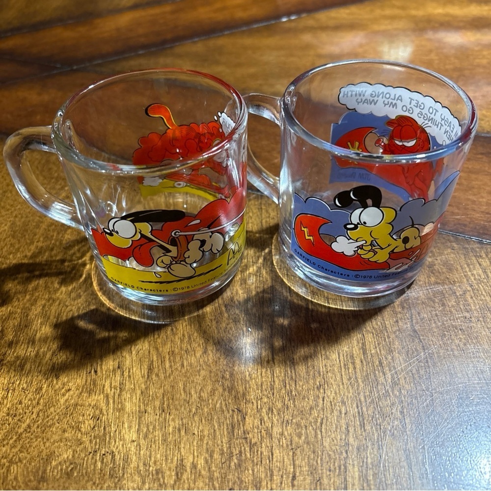 Two 1978 McDonald’s Garfield Glasses Mugs - Picture 6 of 6